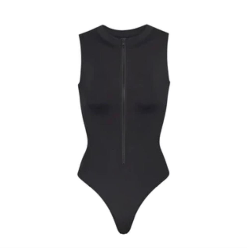 Skims swim
